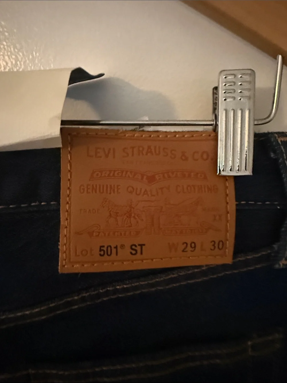 Levis straight leg